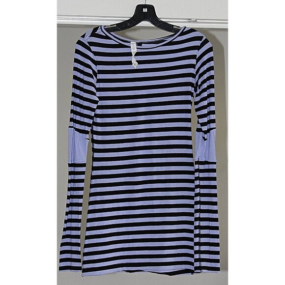 Lululemon - sz 4 - Devotion Long Sleeve Tee in Sea Stripe Polar Haze Black - Picture 3 of 13